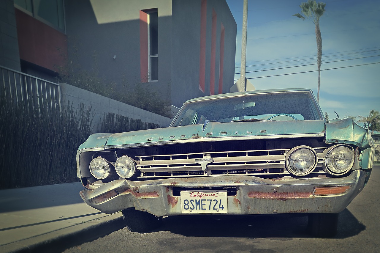 bleached, california, junk car-1834945.jpg